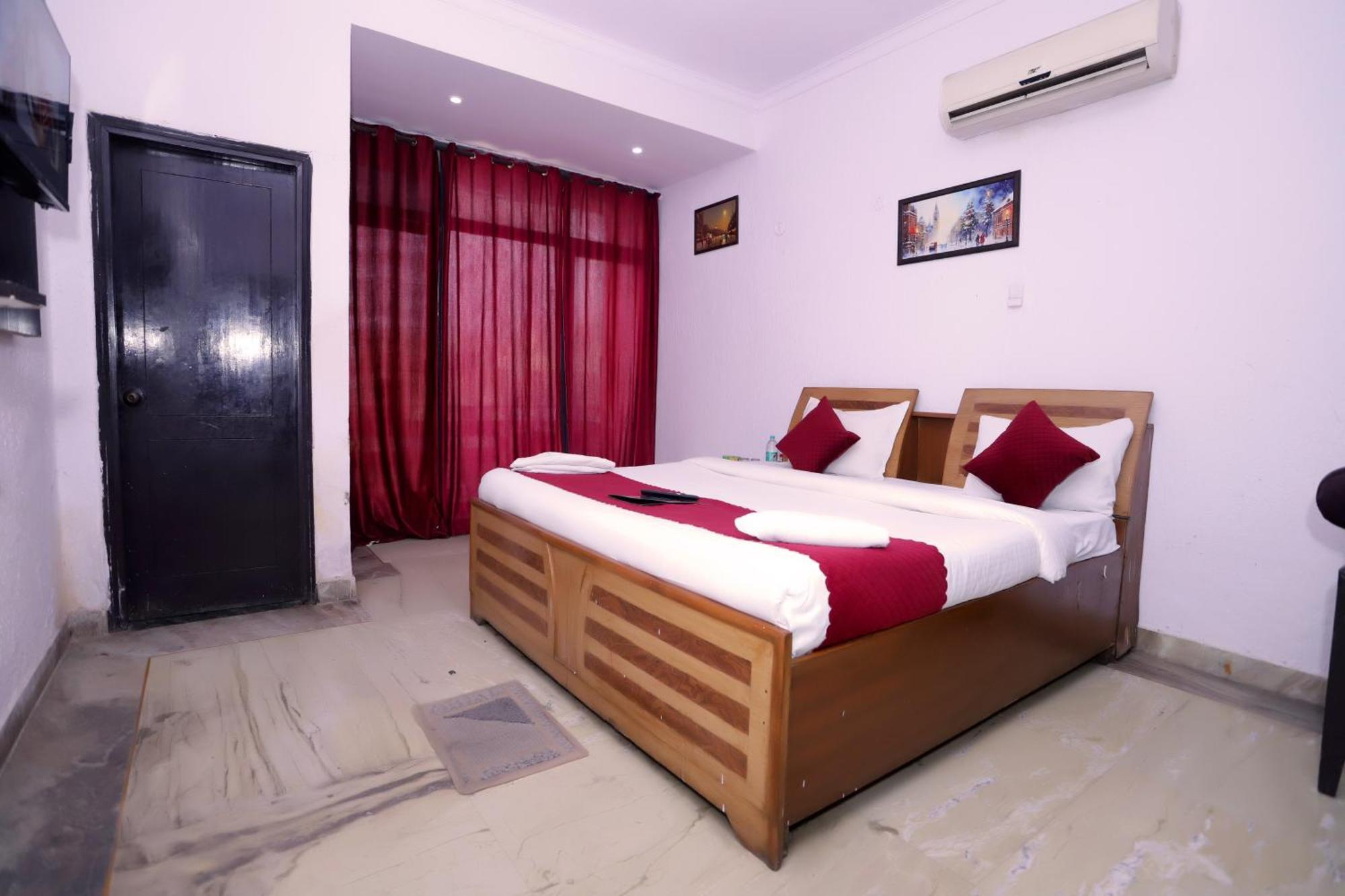 Hotel Warm Welcome - Noida Sector 51 Екстериор снимка