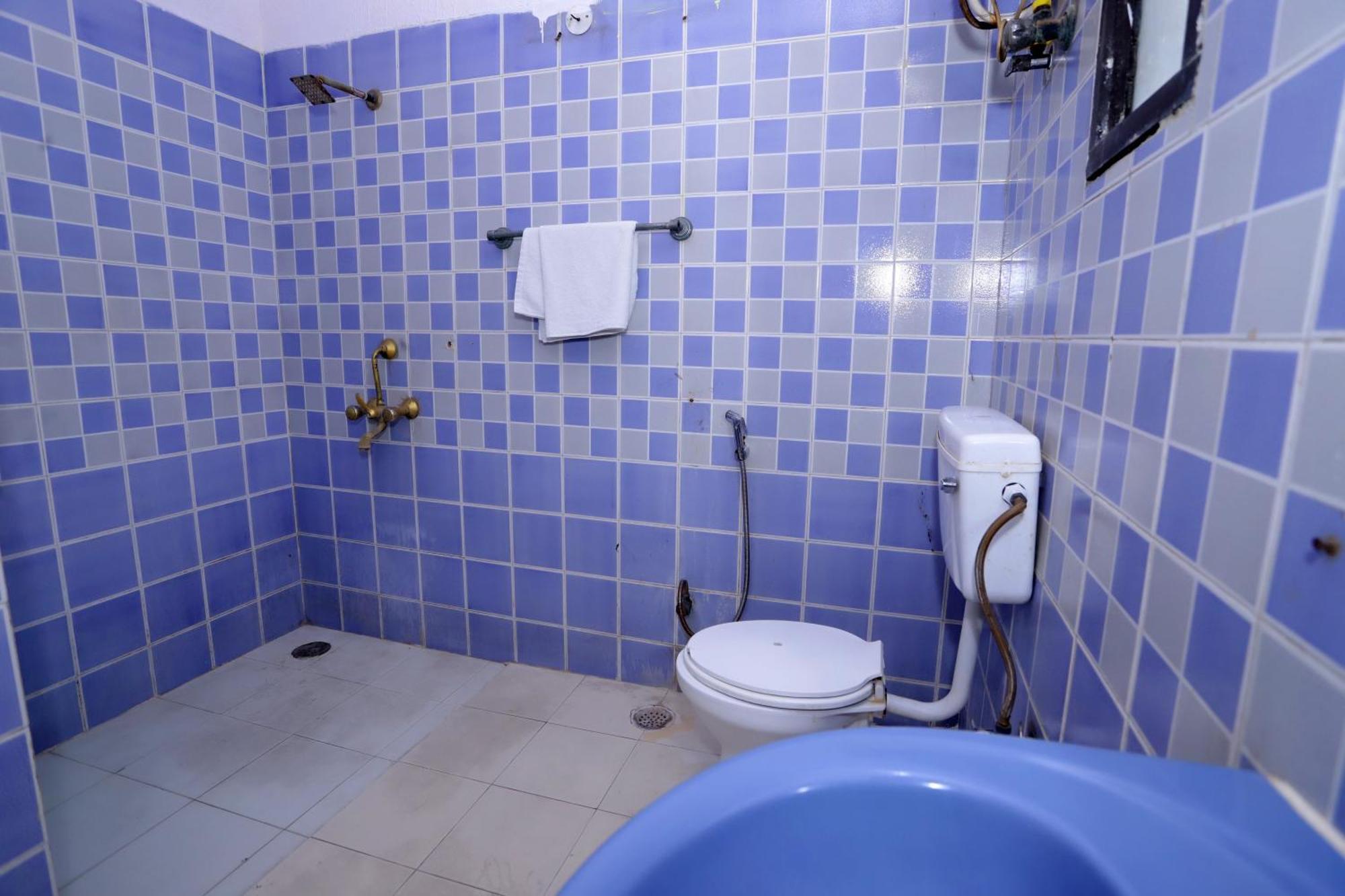 Hotel Warm Welcome - Noida Sector 51 Екстериор снимка