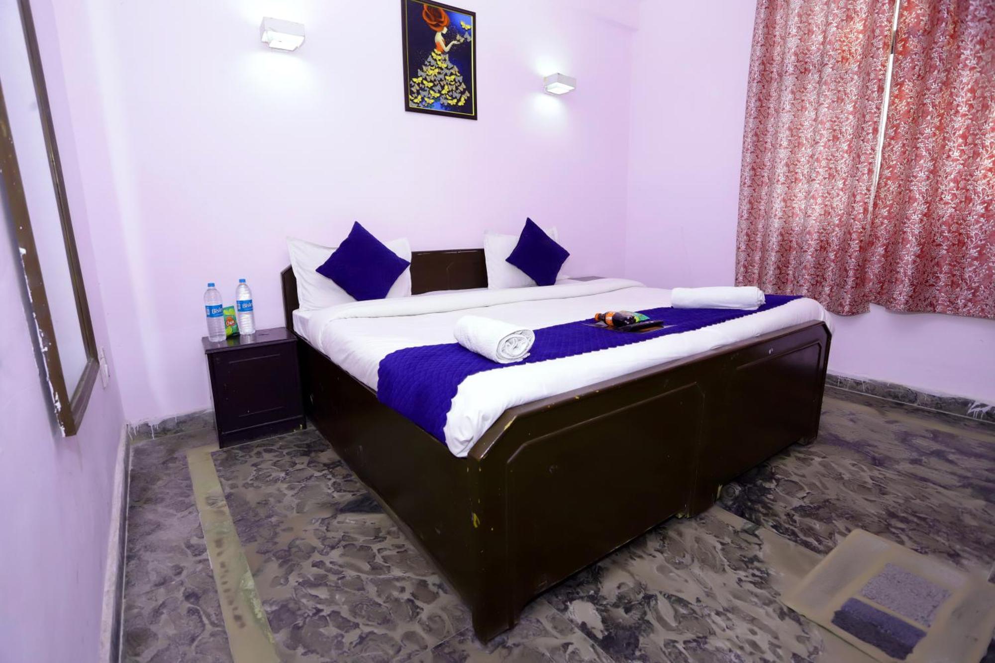 Hotel Warm Welcome - Noida Sector 51 Екстериор снимка