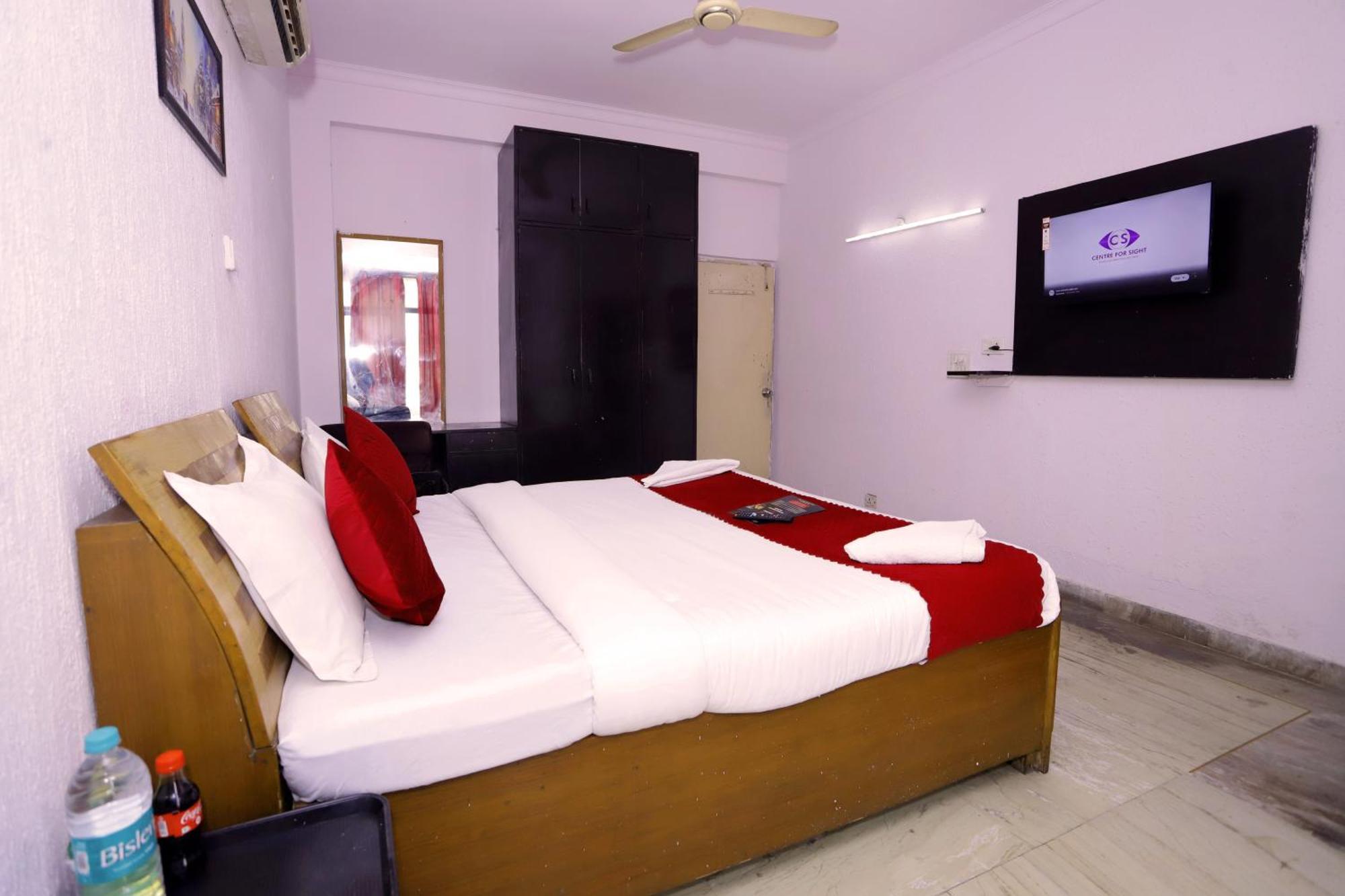 Hotel Warm Welcome - Noida Sector 51 Екстериор снимка