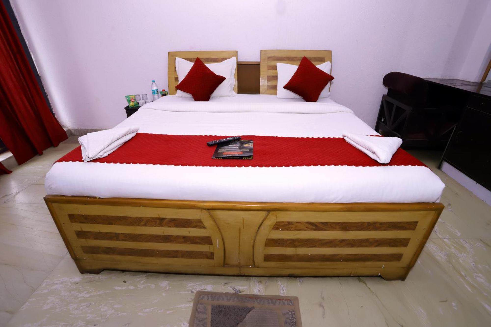 Hotel Warm Welcome - Noida Sector 51 Екстериор снимка